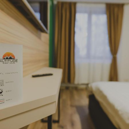 Altitude Guest House Ranca Ruang foto