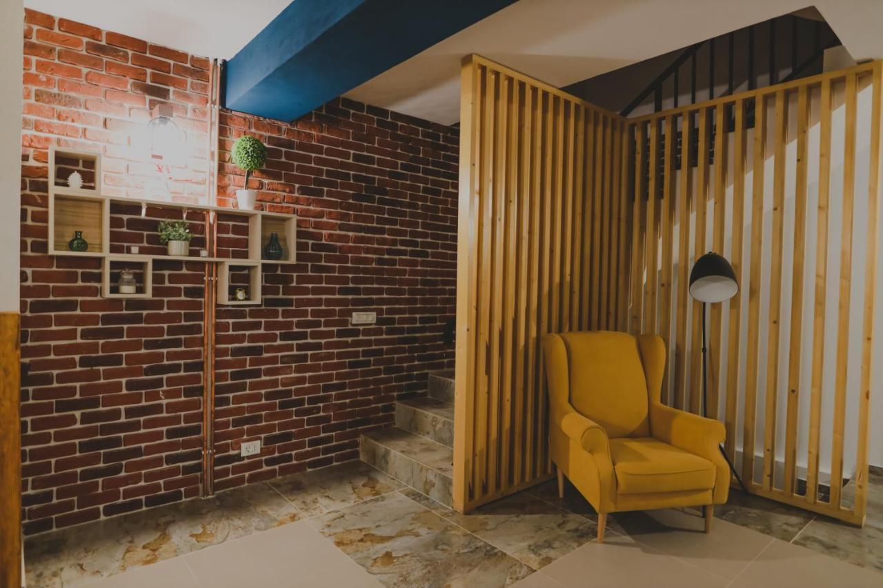 Altitude Guest House Ranca Bagian luar foto