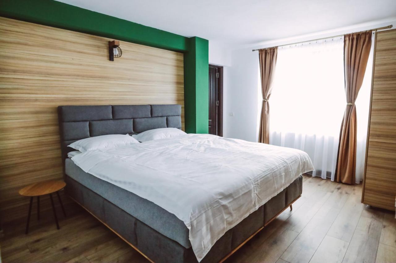 Altitude Guest House Ranca Bagian luar foto